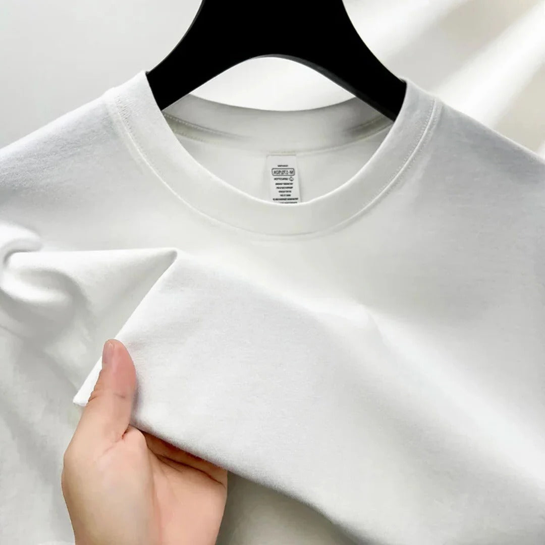 Men's classic white crewneck t-shirt relaxed straight fit breathable everyday essential
