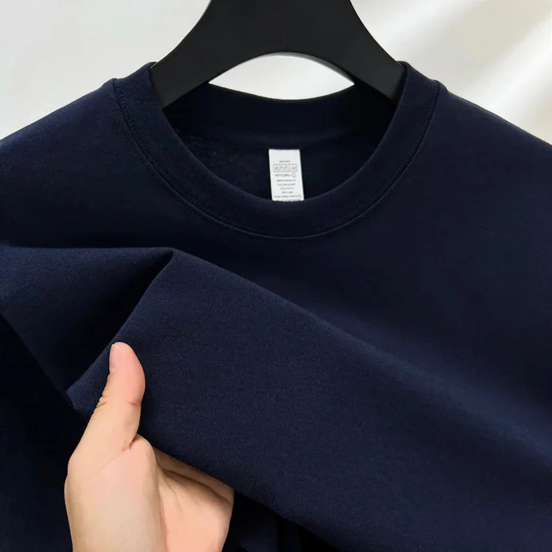 Men's classic white crewneck t-shirt relaxed straight fit breathable everyday essential