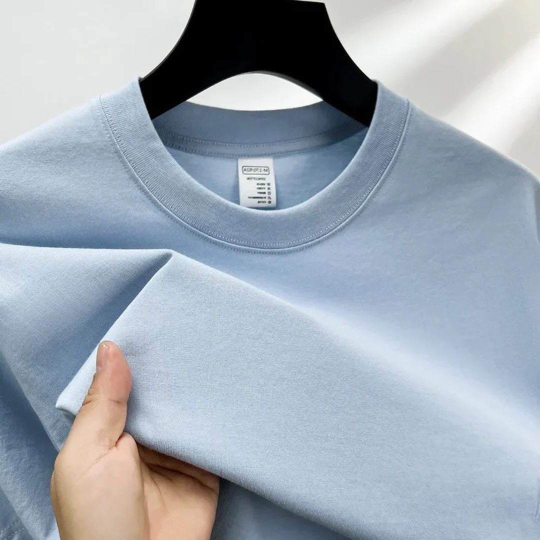Men's classic white crewneck t-shirt relaxed straight fit breathable everyday essential