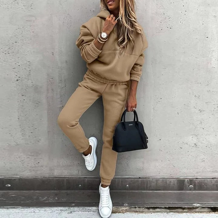 Women's two-piece tracksuit athleisure set in neutral tones, relaxed fit with versatile on-the-go style