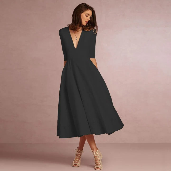 Women elegant sleeveless princess dress fitted bodice full-length sweeping skirt formal style