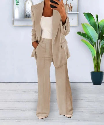 Women's elegant two-piece suit set tailored jacket and trousers polished professional look all-day comfort