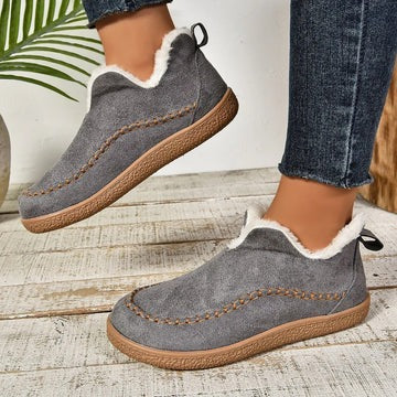 Women's winter comfort shoes black plush lining insulated non-slip traction daily cold-weather wear