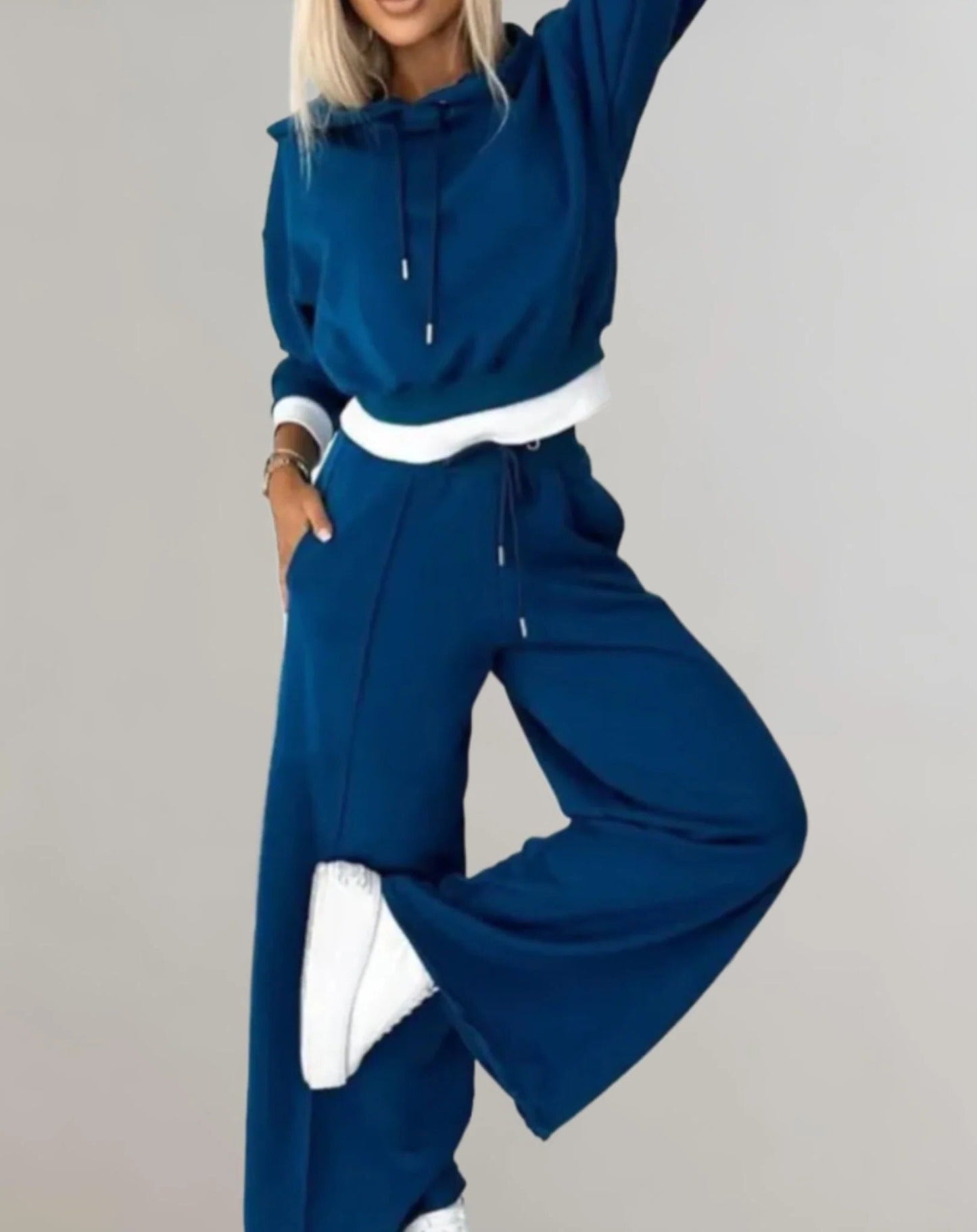 Women's two-tone cropped hoodie jogger set with drawstring hood and adjustable waist