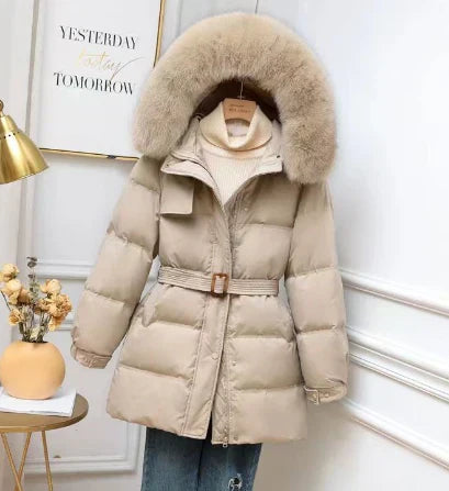 Women's warm winter jacket in sustainable style with removable hood, versatile city-ready cold-weather outerwear