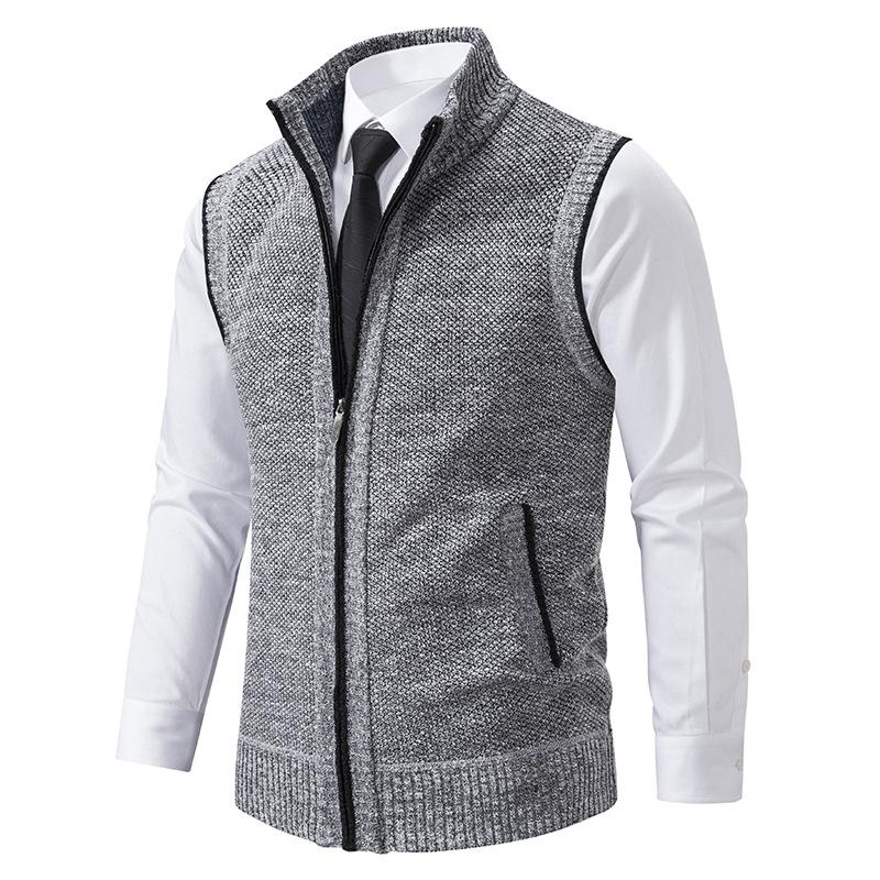 Men's knitted sleeveless vest with front zipper, two side pockets, ribbed hem, casual layering style