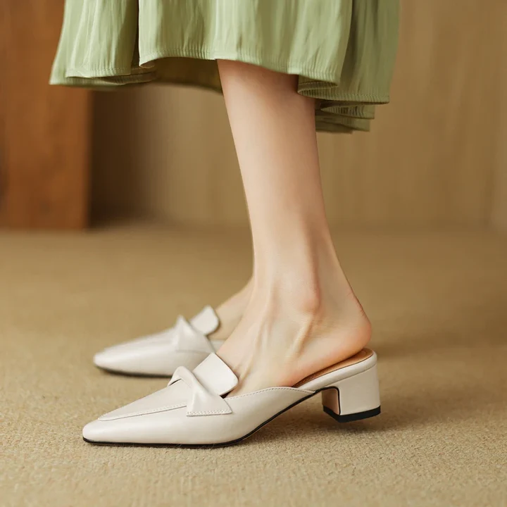TrendAura Palieri women's genuine leather pointed-toe mules vintage silhouette timeless comfort