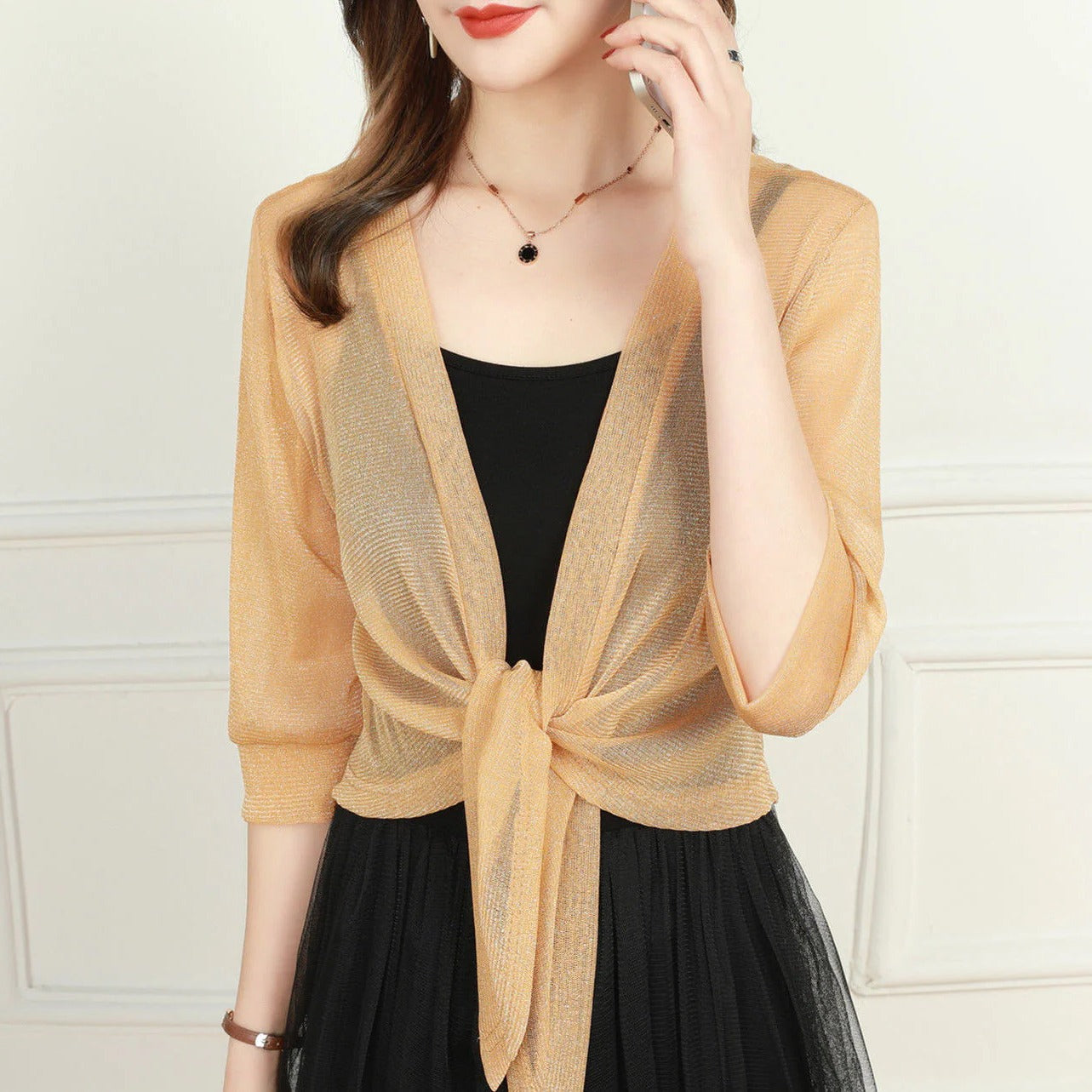 Women's lightweight open-front blouse, relaxed fit airy spring top with structured front opening