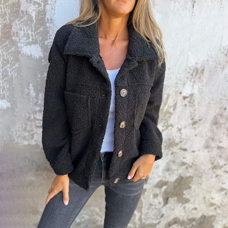 Women's Caroline cozy jacket beige lined button-up outerwear for everyday warmth and style
