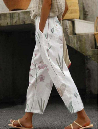 Women's relaxed-fit botanical floral pants with nature-inspired print for all-day comfort