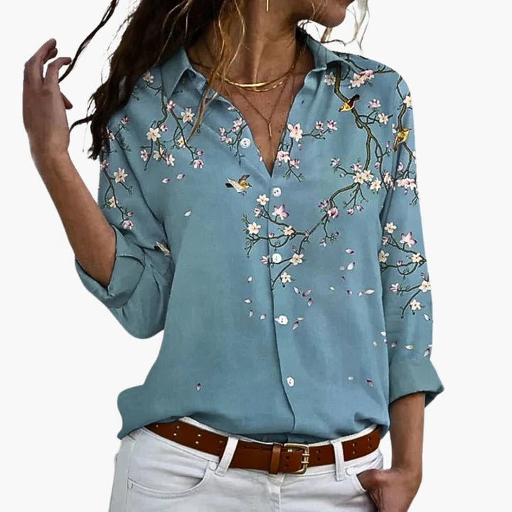 Women's paisley V-neck blouse, loose flowing silhouette in airy lightweight fabric for everyday chic