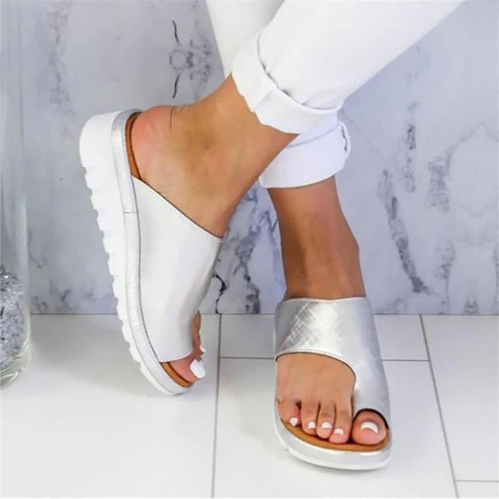 Women's open-toe sandals with structured contoured footbed, polished everyday style in neutral tones