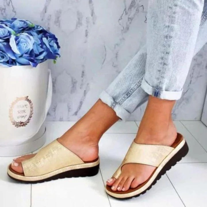 Women's open-toe sandals structured contoured footbed polished everyday style neutral versatile silhouette