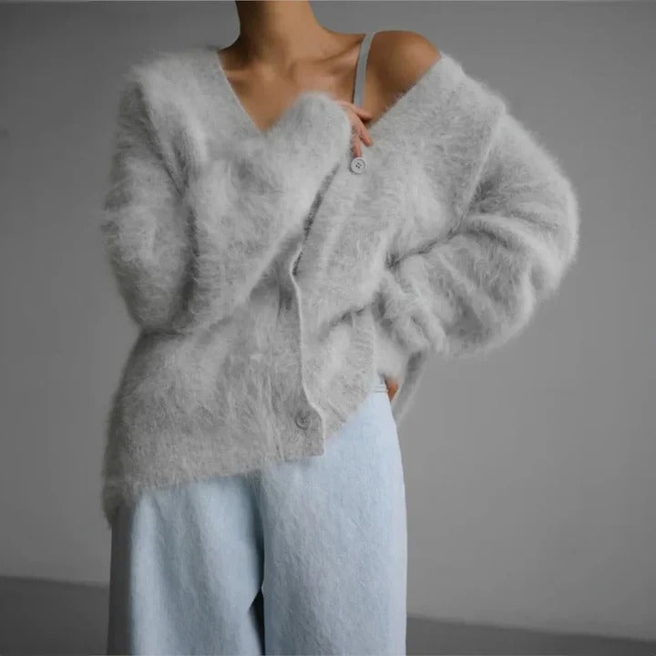Women's soft cashmere sweater classic round neck breathable knit everyday luxury style