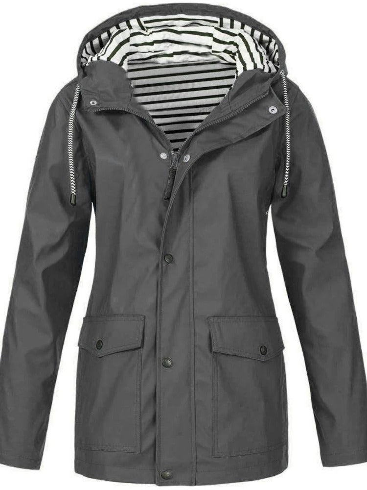 Lightweight full-zip outdoor jacket for hiking, spring-summer active wear with unrestricted movement cut