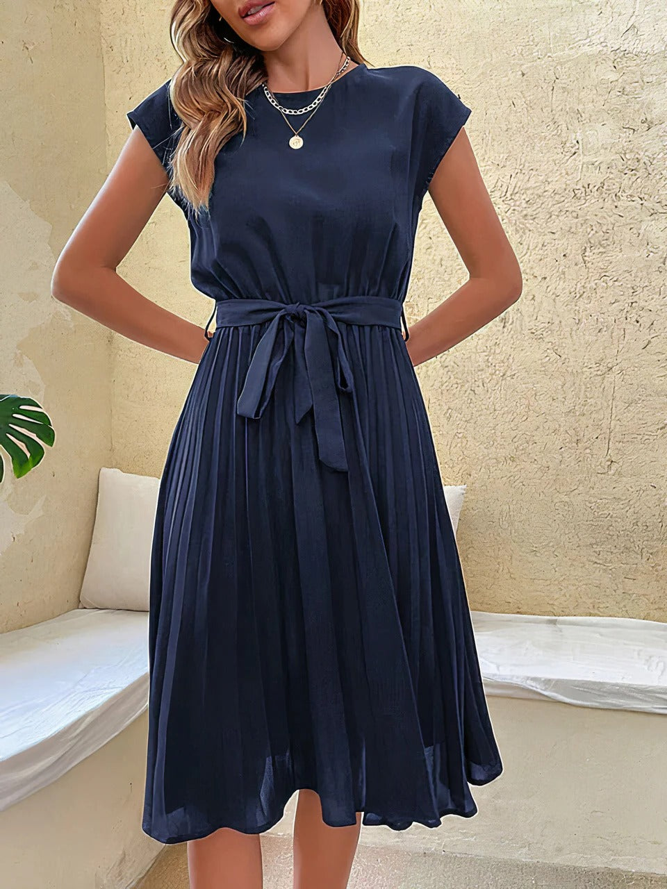 Women's summer dress fitted waist pleated skirt effortless daywear versatile warm-weather style