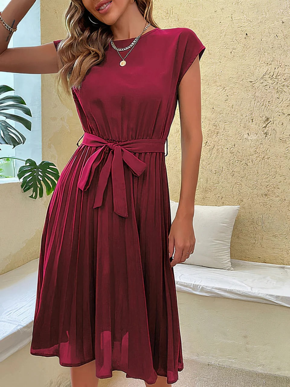 Women's fitted waist pleated skirt summer dress in solid color, effortless daywear silhouette