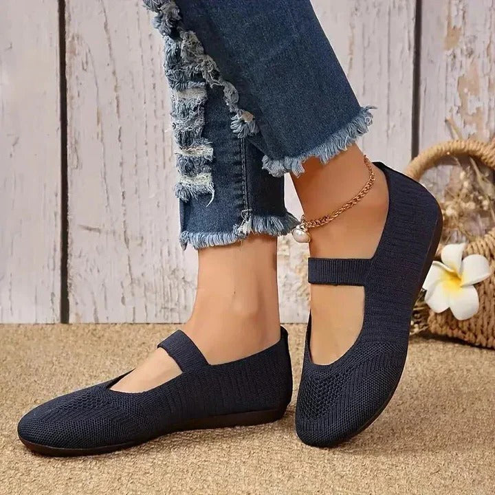 Women's slip-on slippers soft insole flexible fit casual travel comfort low-profile everyday