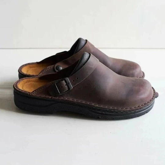 TrendAura men's closed-toe slippers with structured footbed for all-day indoor outdoor comfort