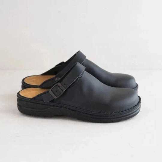 TrendAura men's closed-toe slippers with structured footbed for all-day indoor outdoor comfort