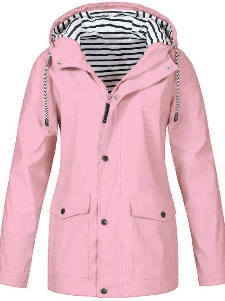 Lightweight full-zip outdoor jacket for hiking, slim active cut, ideal spring summer everyday wear