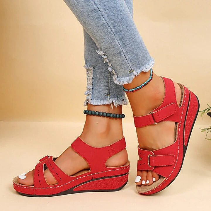 Adjustable strap open-toe sandals with cushioned sole for everyday comfort and secure fit