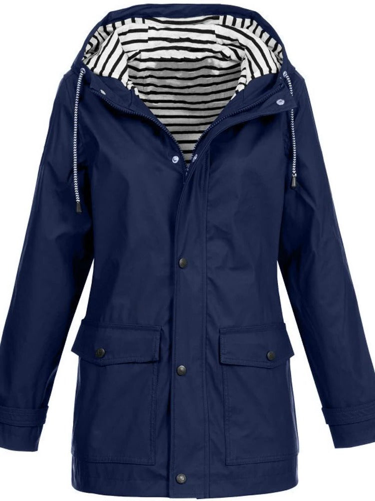 Lightweight full-zip outdoor jacket for hiking, spring summer active wear with unrestricted movement cut