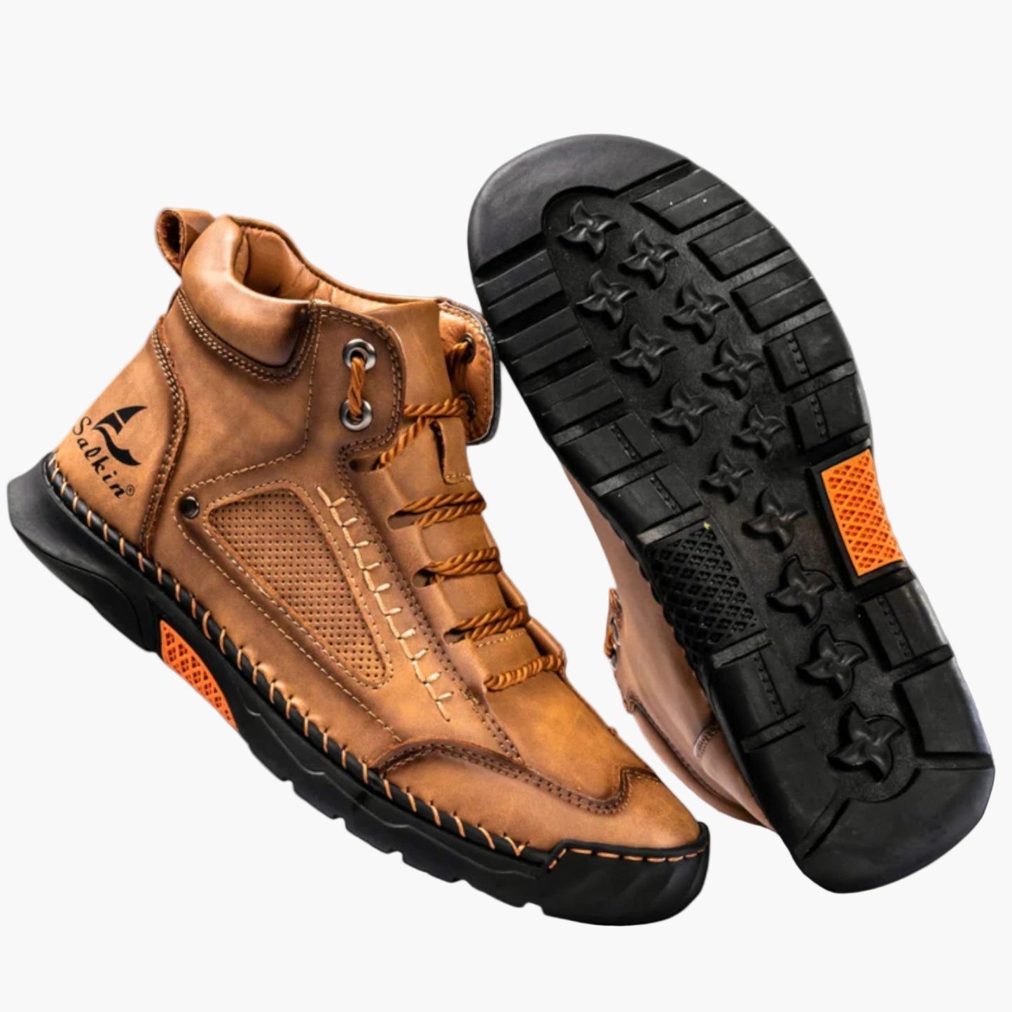 Men's high-top outdoor sneakers in neutral tones, sporty silhouette with ankle support for all-terrain comfort