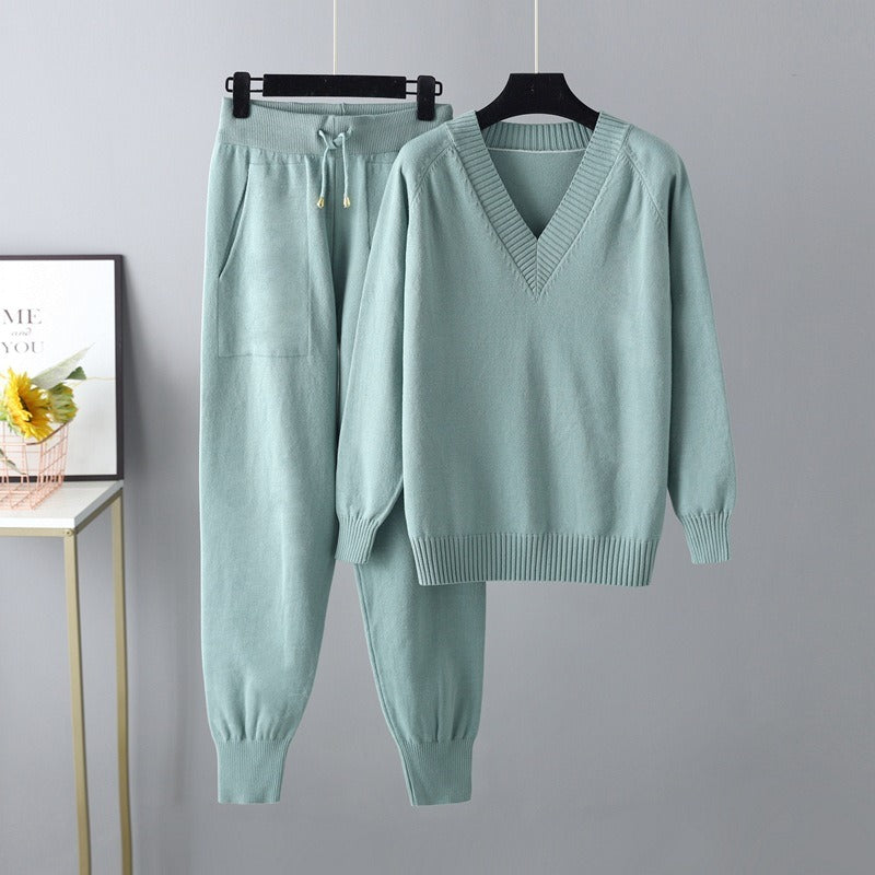 Women's fine knit two-piece set V-neck relaxed fit coordinated top and bottom elegant style