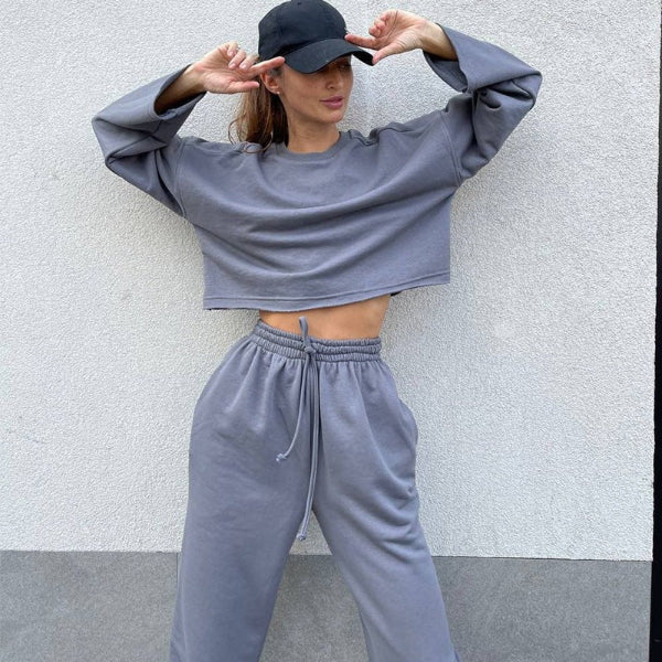 Women's athleisure two-piece set cropped top drawstring pants relaxed fit cotton blend
