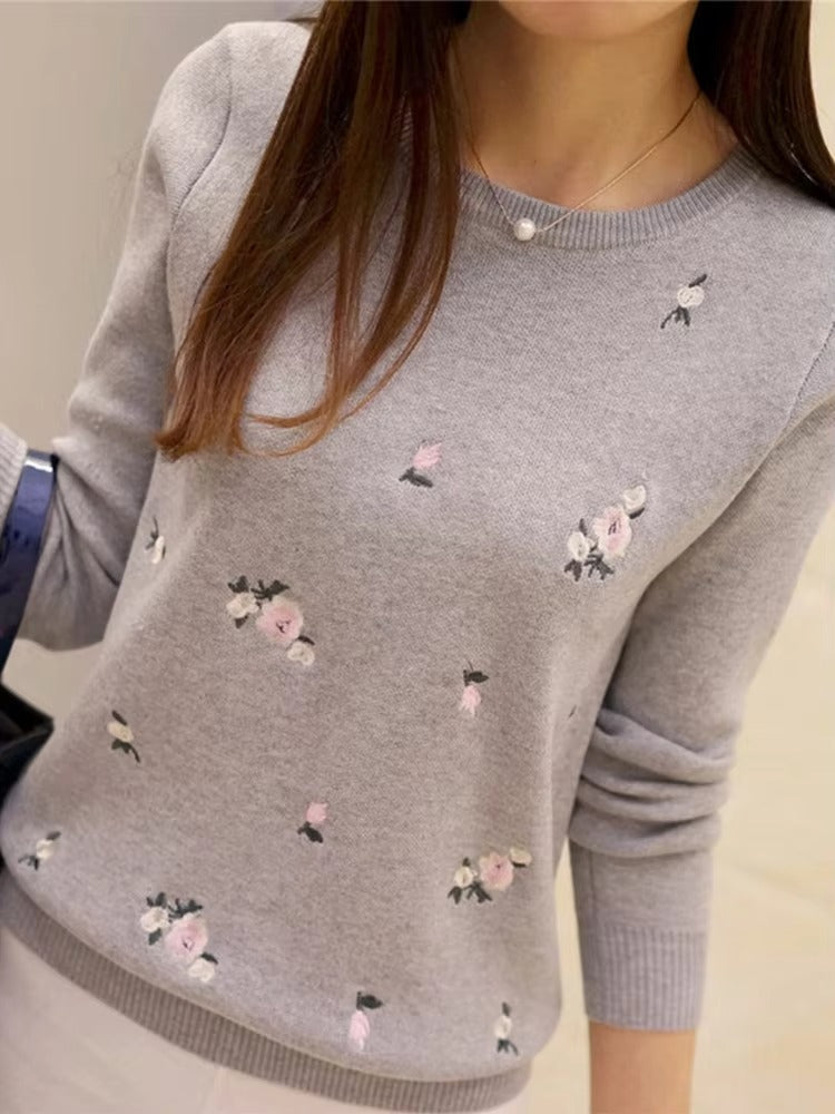 Women's wool blend knitted sweater regular fit with embroidered floral design in cozy style
