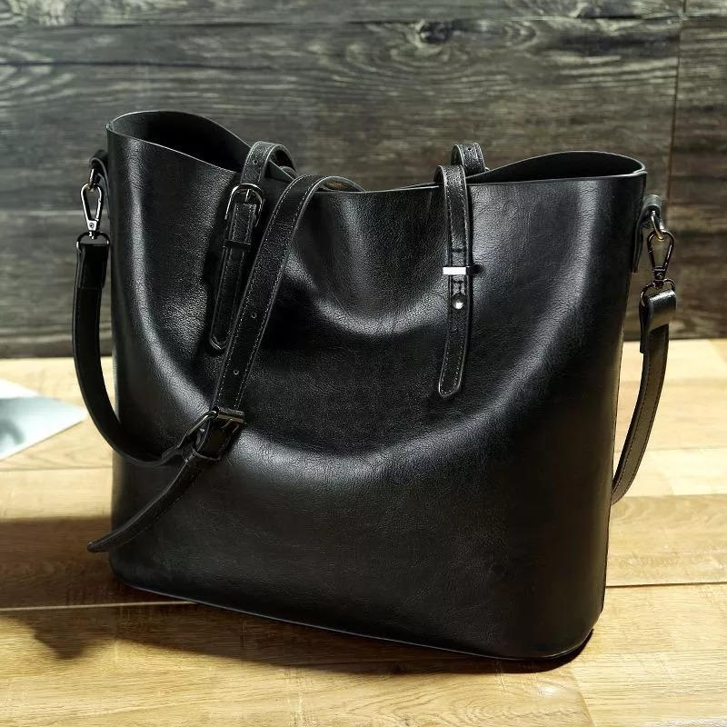 Women's vintage PU leather tote bag in classic wrinkle-resistant finish with retro charm for daily use