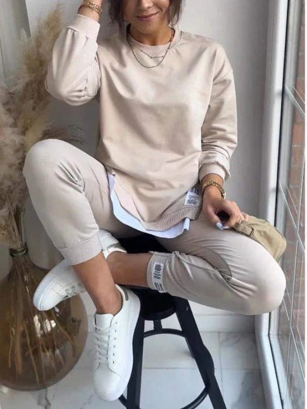 Women's cozy oversized sweatshirt and tapered joggers loungewear set in cotton blend two-piece