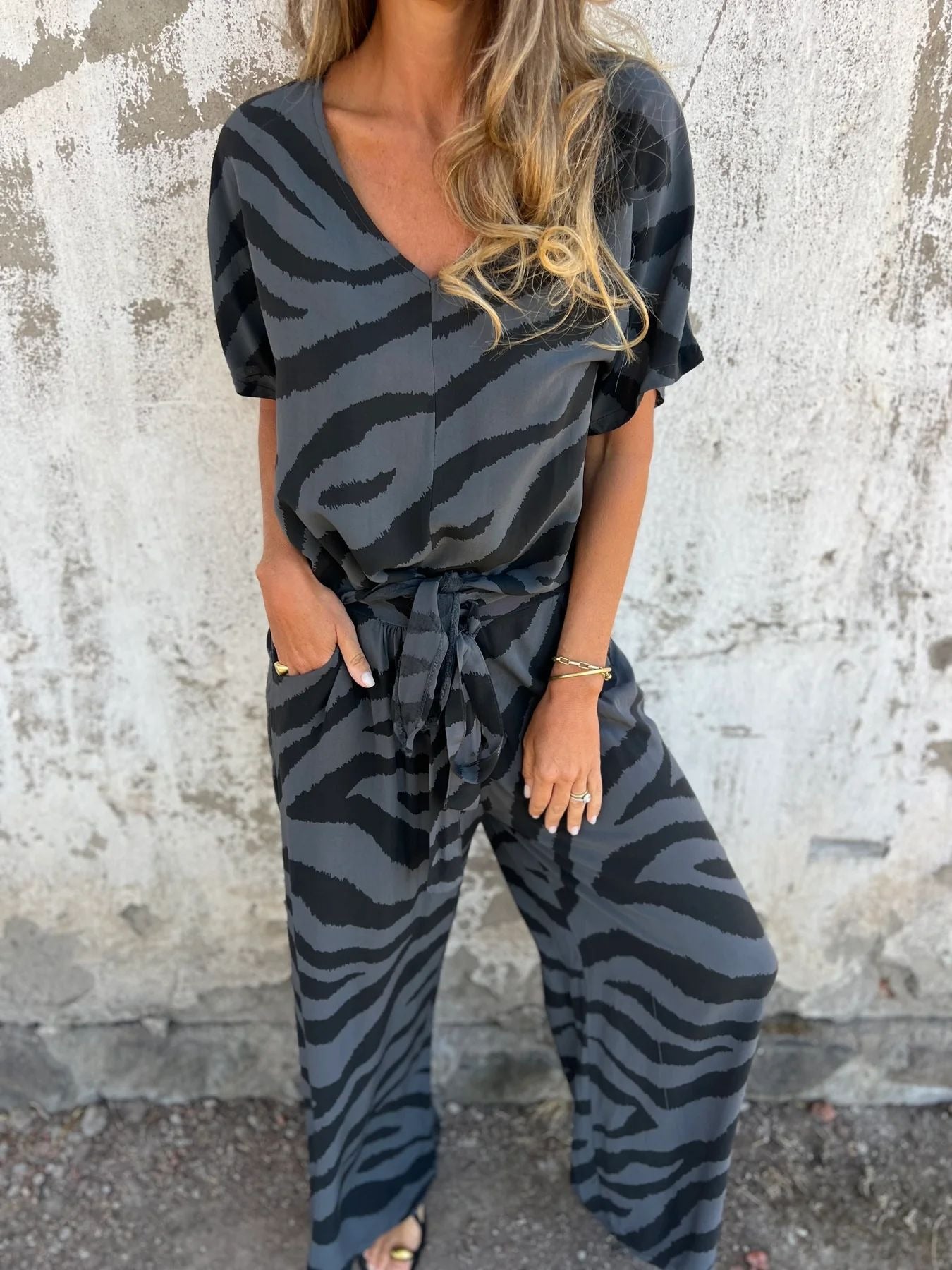 Zebra print women's matching set V-neck top wide-leg pants lightweight breathable relaxed summer fit