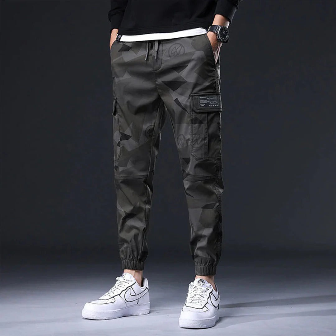 Men's camouflage cargo joggers relaxed fit elastic cuffs adjustable waist cotton blend casual pants