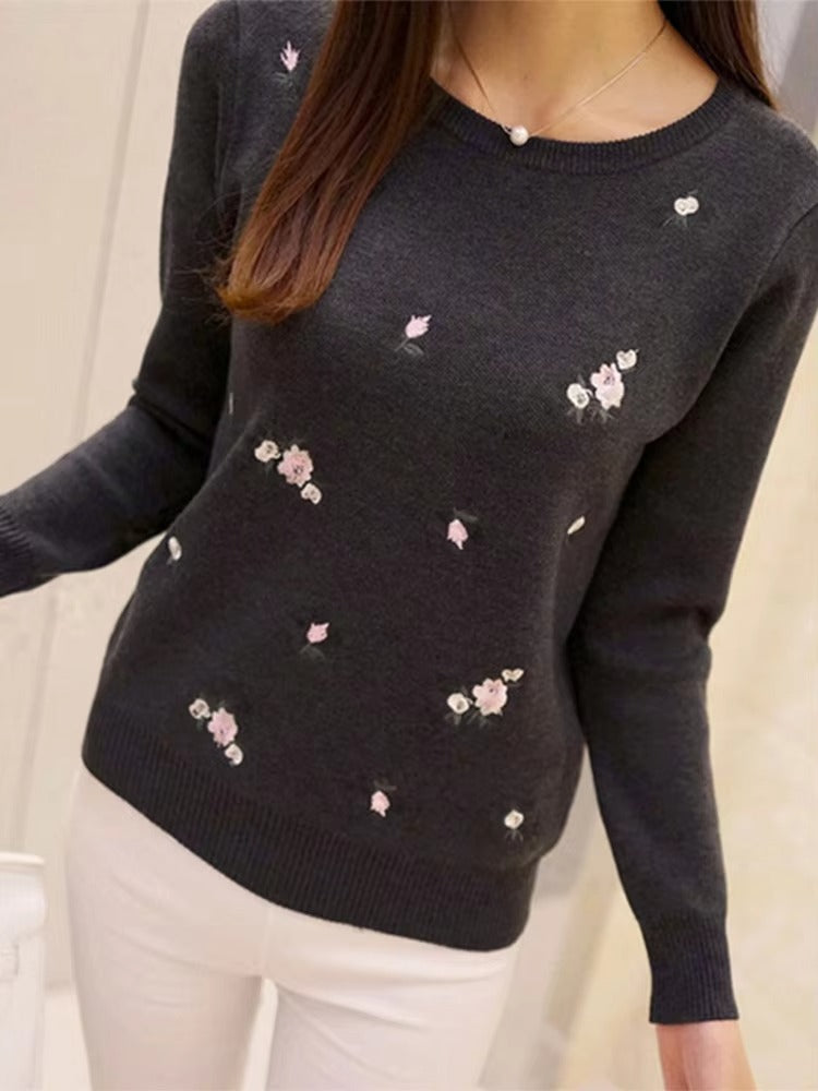 Women's wool blend knitted sweater regular fit with embroidered floral design in cozy style