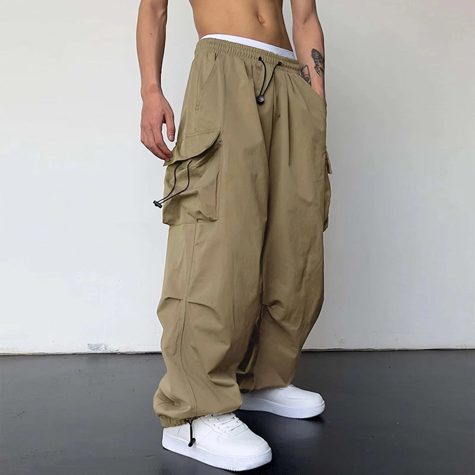 Men's baggy cargo pants wide leg relaxed fit large side pockets drawstring waist streetwear