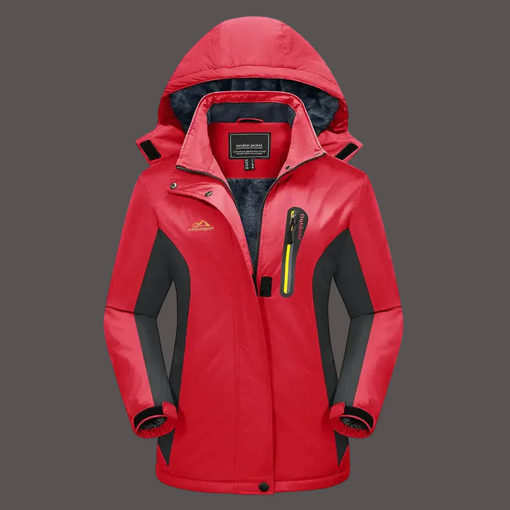 Women's water-resistant fleece-lined outdoor jacket in versatile colorway with city-ready rugged design