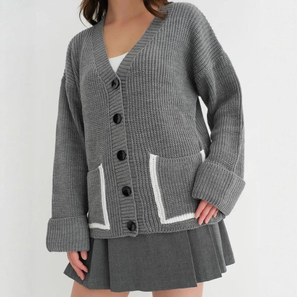 Women's relaxed fit rib knit V-neck cardigan with large pockets, everyday versatile style
