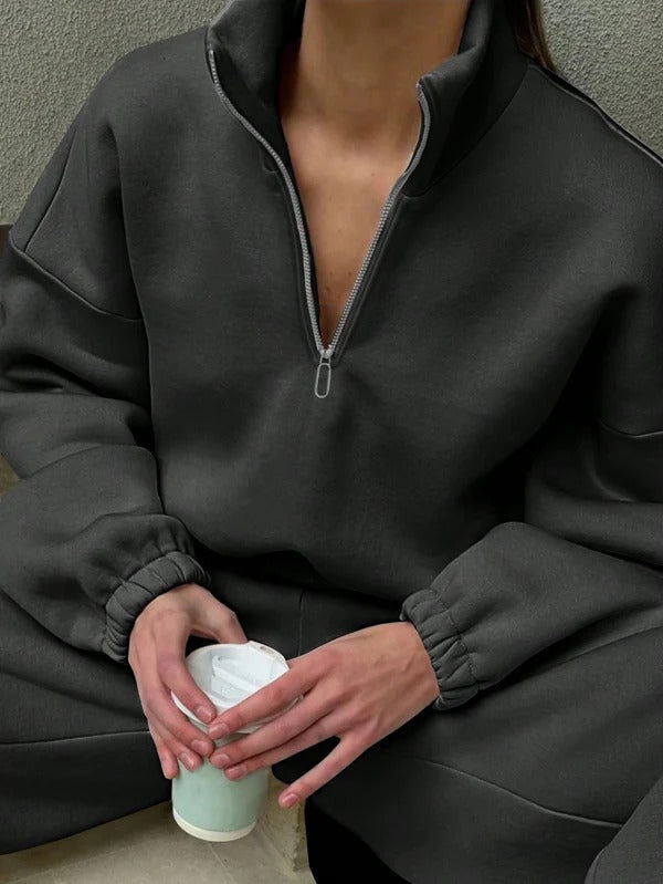 Women's oversized high-neck zip pullover in soft cotton, relaxed casual fit for everyday wear