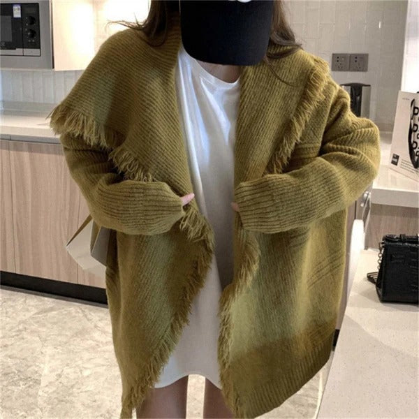 Women's oversized open-front knit cardigan with raw edges, long sleeves, relaxed cozy fit