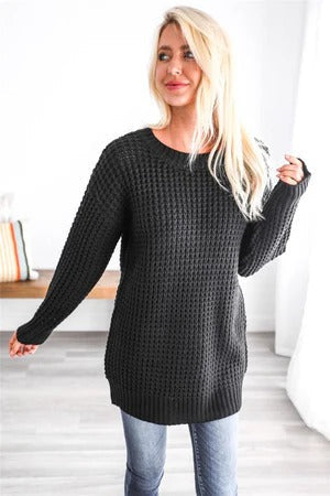 Women's oversized chunky knit sweater with honeycomb texture and ribbed edges for cozy everyday style