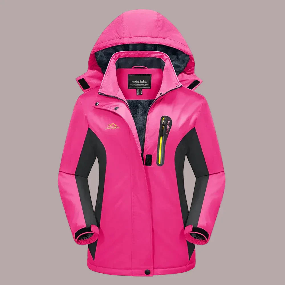 Women's water-resistant fleece-lined outdoor jacket in versatile colorway with city-ready rugged fit