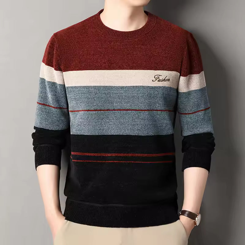 Men's wool blend pullover sweater in neutral tone, regular fit knit with classic Nordic-inspired style