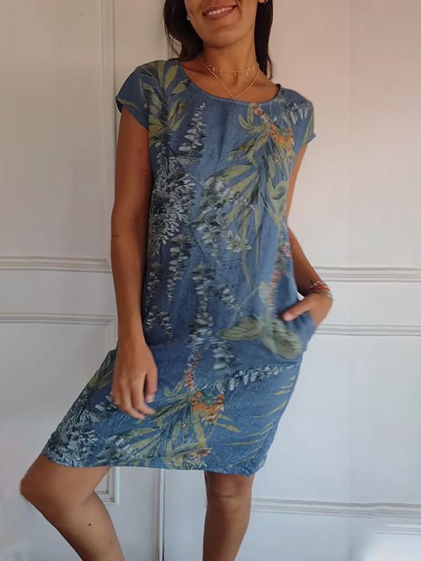 Women's relaxed-fit short sleeve botanical print dress with side pockets for everyday summer comfort