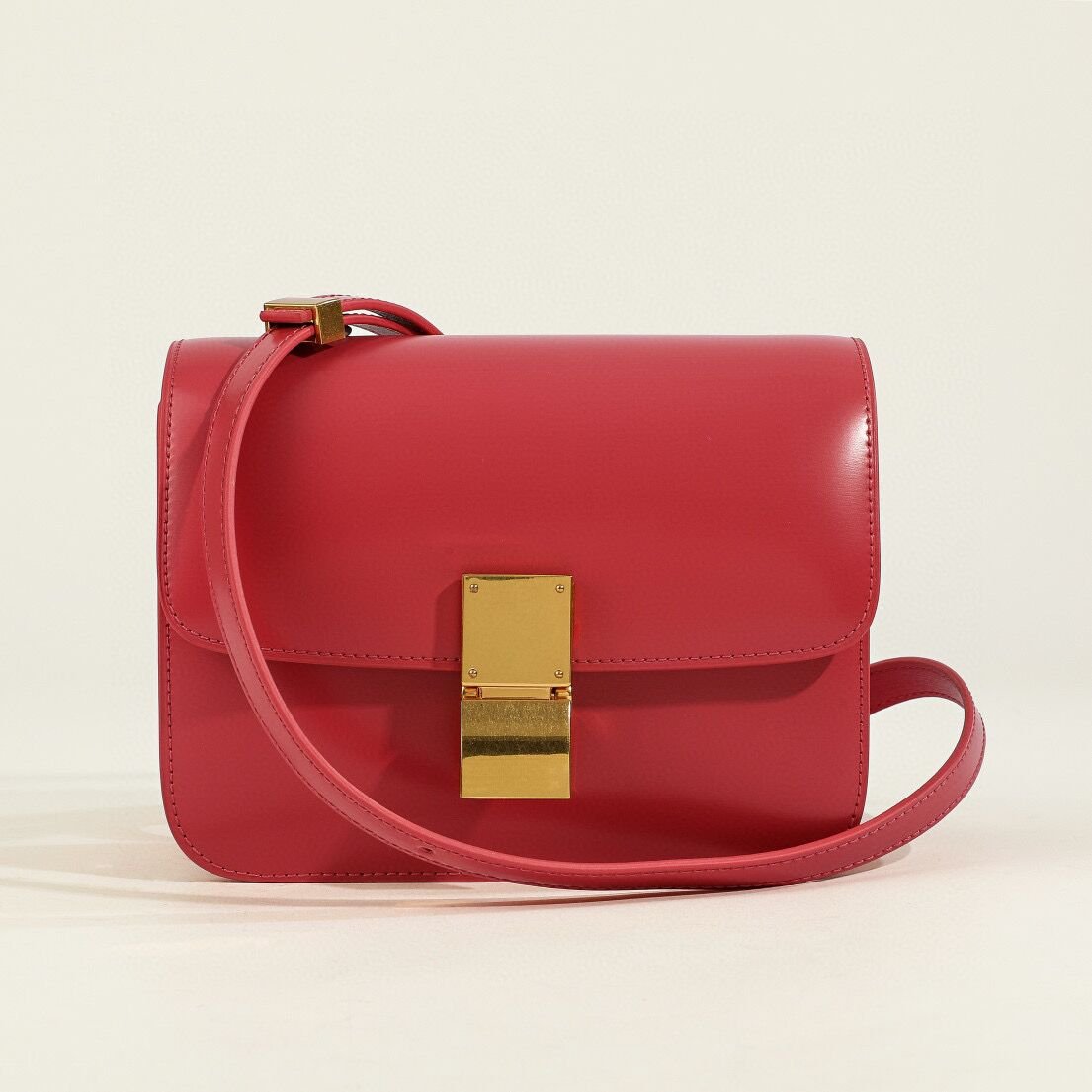 Women's genuine leather structured box shoulder bag vintage-inspired silhouette with flap closure