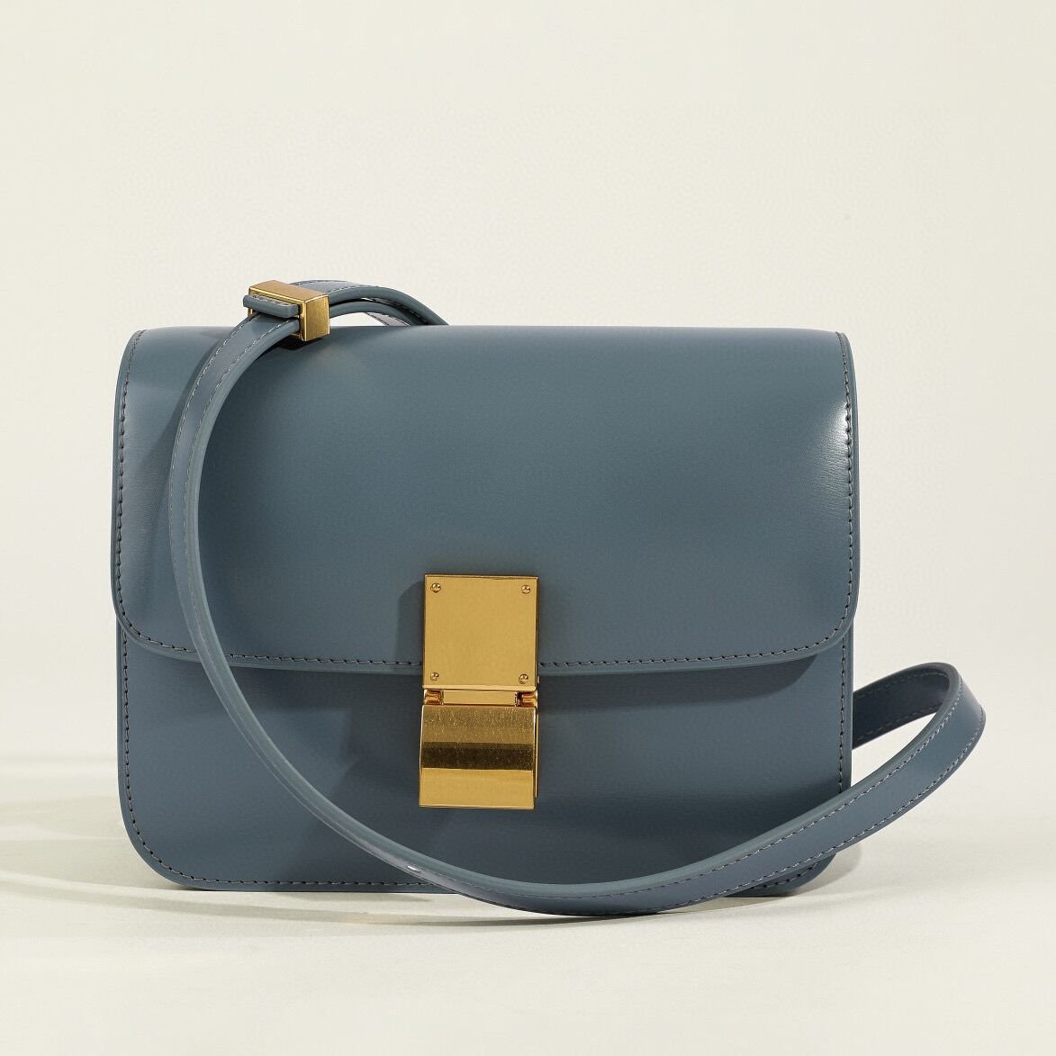 Women's genuine leather structured box shoulder bag vintage-inspired flap closure timeless style