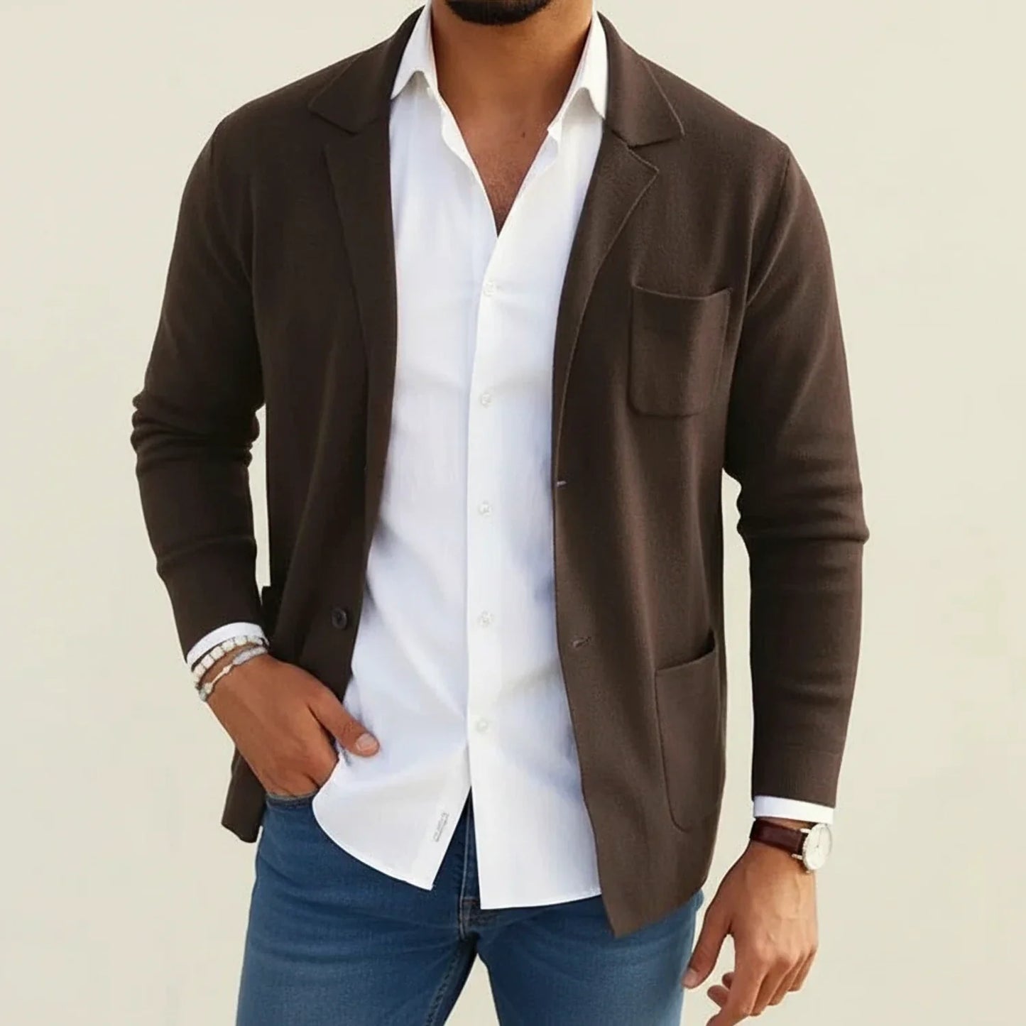Men's slim fit knit blazer with notch lapel and patch pockets, smart-casual versatile style