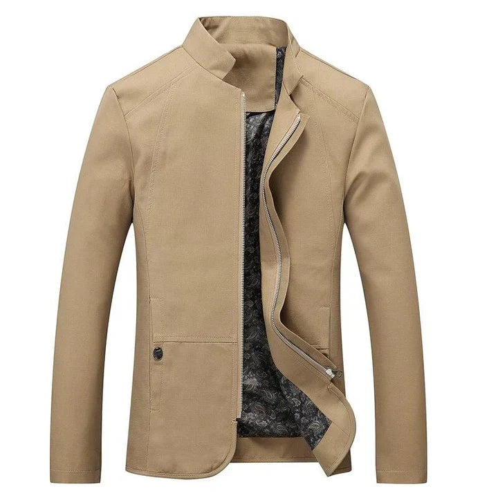 Men's lightweight transitional jacket with side pockets, versatile everyday outerwear for spring and fall