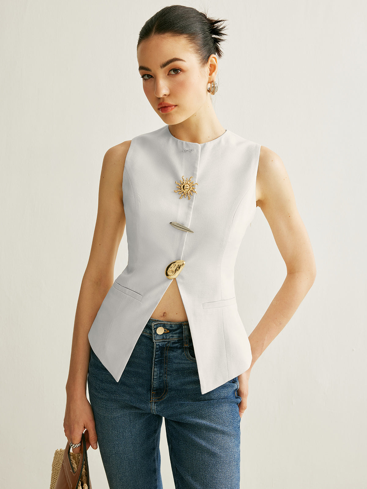 Women's elegant linen blend sleeveless vest with metal detail split hem and invisible zipper